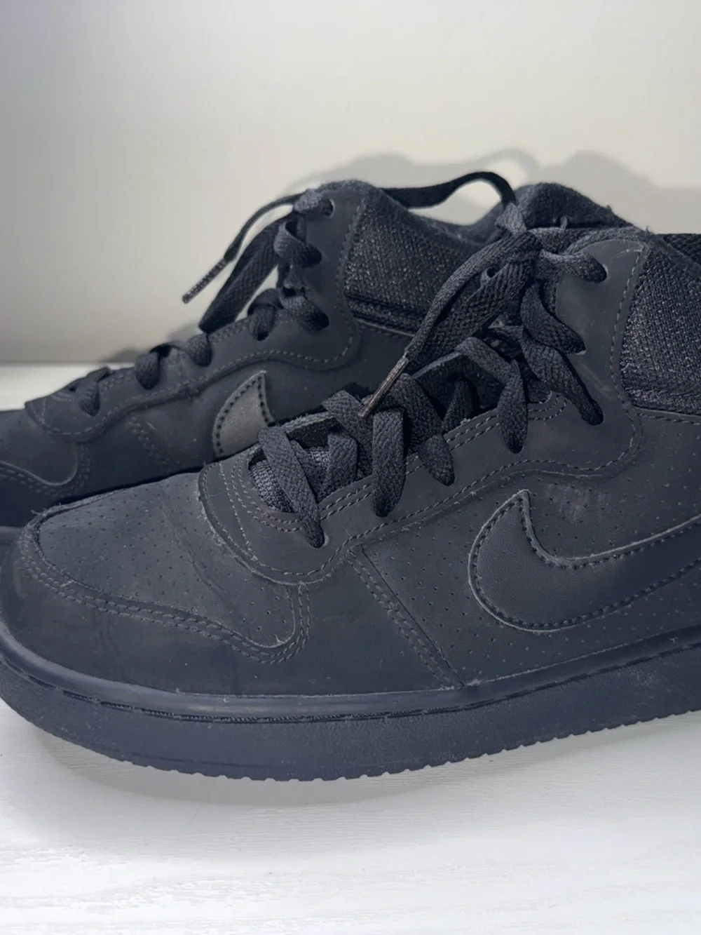 Nike Court Borough Mid Big Kids Shoes in Black size 6.5Y Sneaker Suede Leather - Picture 4 of 8